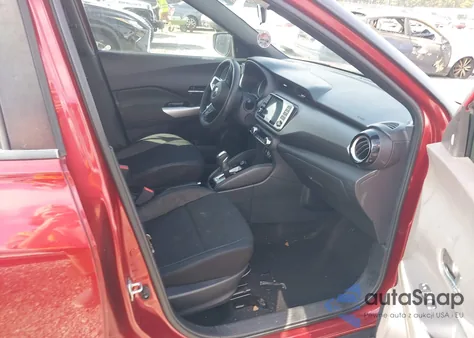 2018 Nissan Kicks Sv z USA, uszkodzony, nr VIN 3N1CP5CU5JL514163